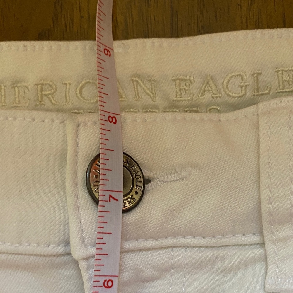 American Eagle Outfitters White Mid-Rise Jean Shorts Size 8 - Picture 7 of 10